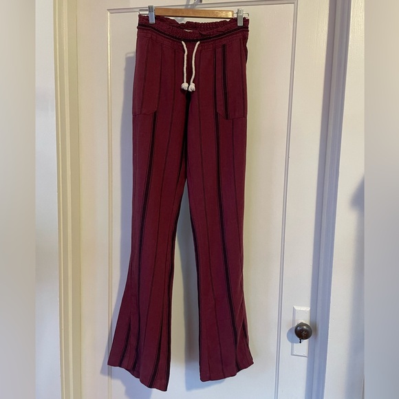 Roxy Maroon Striped Linen Pants - Picture 1 of 7
